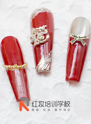 海口紅妝美甲培訓學(xué)校國(guó)潮祥龍賀歲美甲作(zuò)品